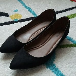 EUC Black Faux Suede Merona Wedge Flats